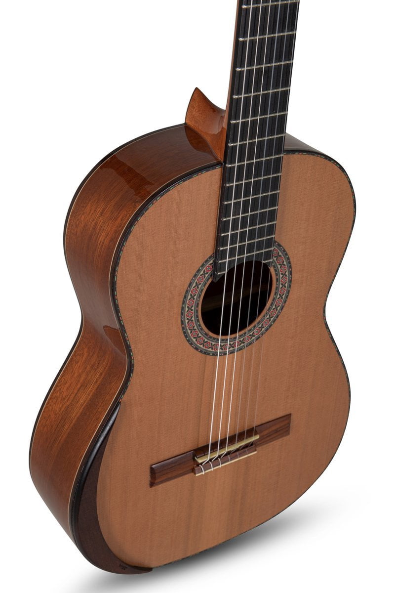 Manuel Rodriguez Classical Guitar Magistral D-C, Cedar/Mahogany 4/4, Armrest