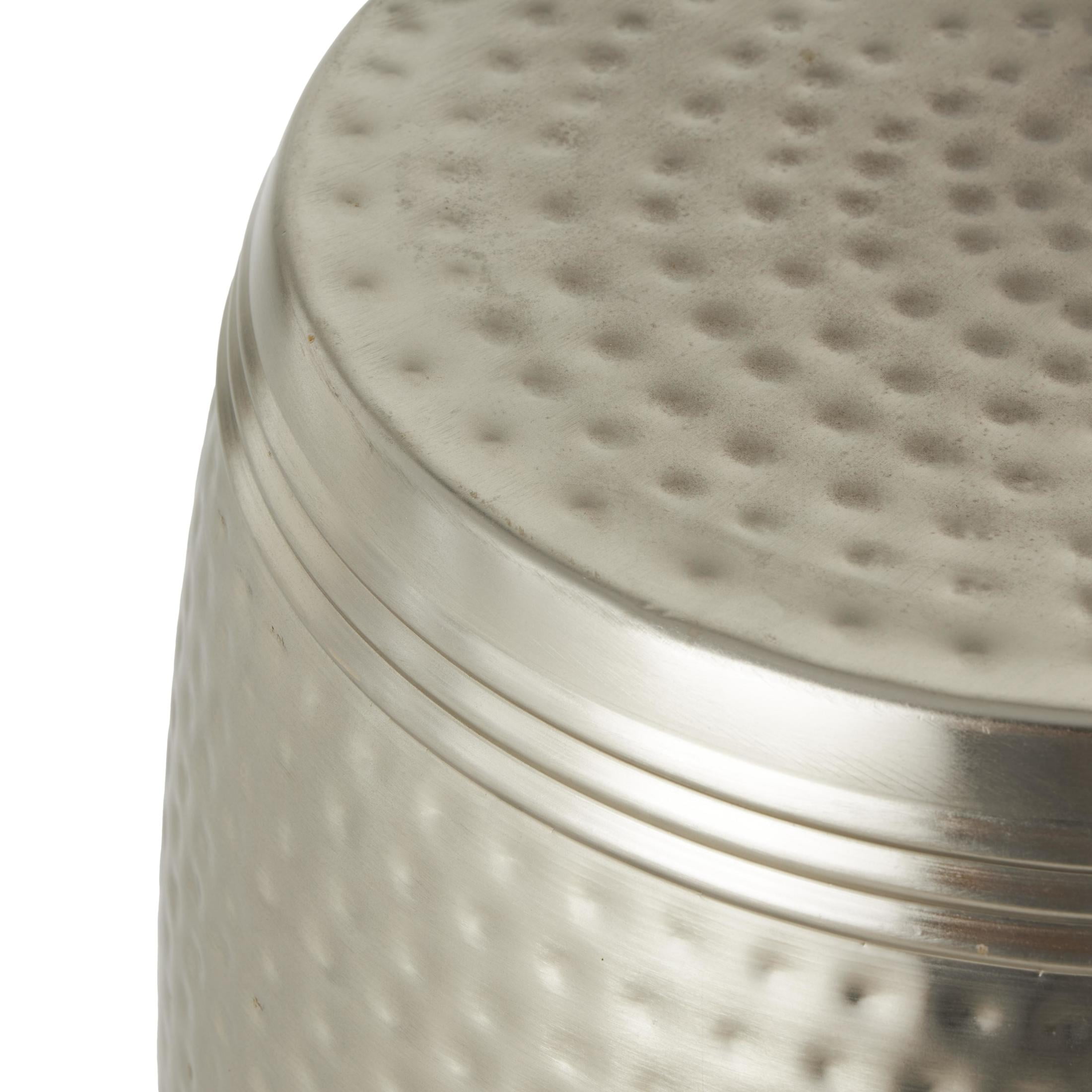 DecMode 16" x 19" Silver Metal Handmade Drum Accent Table with Hammered Design, 1-Piece