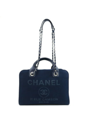 Chanel Bolso Deauville con tarjeta Azul Pantalones vaqueros ref.562776 -  Joli Closet