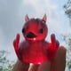thumbnail image 2 of Patito diablo pequeño, pato punk de dedo medio de Halloween, pato gótico de resina, patito de terror gótico, decoración de escritorio para el hogar, mini figura de pato, decoración para el tablero del, 2 of 7