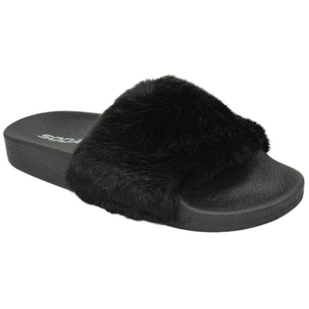 soda black flip flops