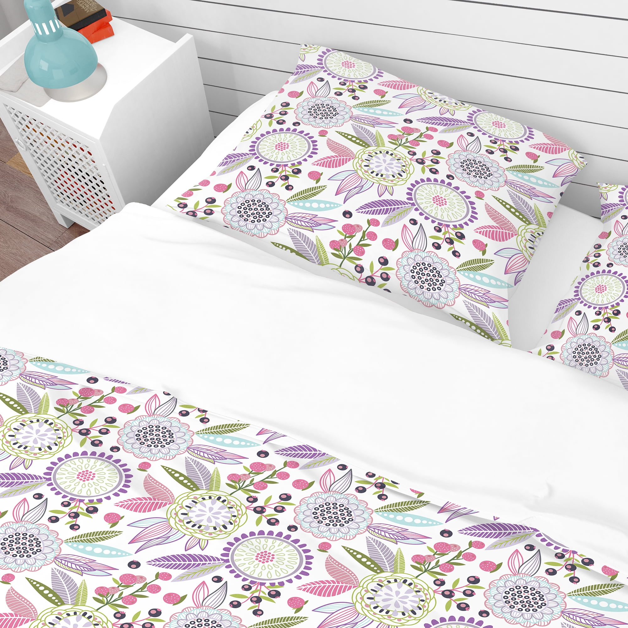 Designart 'Colorful Floral Pattern' Modern & Contemporary Duvet Cover Set