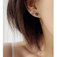 thumbnail image 3 of Pendientes minimalistas de plata de ley 925 Pendientes punk de araña negra (1 par) Rojo Verde, 3 of 5