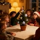 thumbnail image 4 of Juego de adornos navideños | Paquete de 12 bolas colgantes de plástico con diseños pintados para decorar el árbol, fiestas navideñas y el hogar., 4 of 6