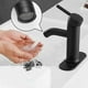 thumbnail image 4 of Yuarrent Grifo mezclador de fregadero de superficie mate de acero inoxidable sin huellas dactilares fáciles de dejar antisalpicaduras Accesorios de baño RK8109-2+Placa ovalada, 4 of 6