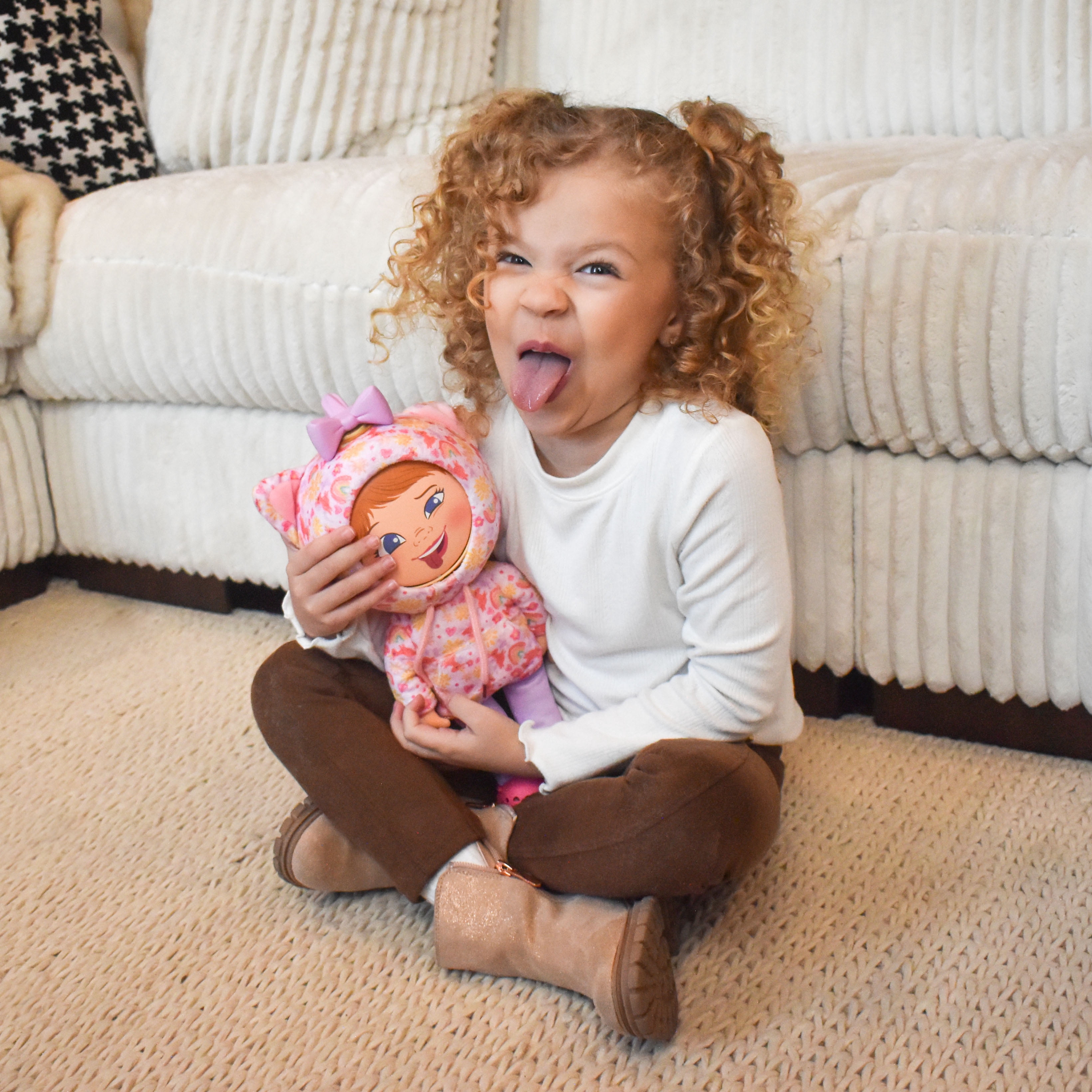 Moodles Zoey - 12 inch Doll with 6 Facial Expressions, Gift for Toddler and Kids, Ages 2+