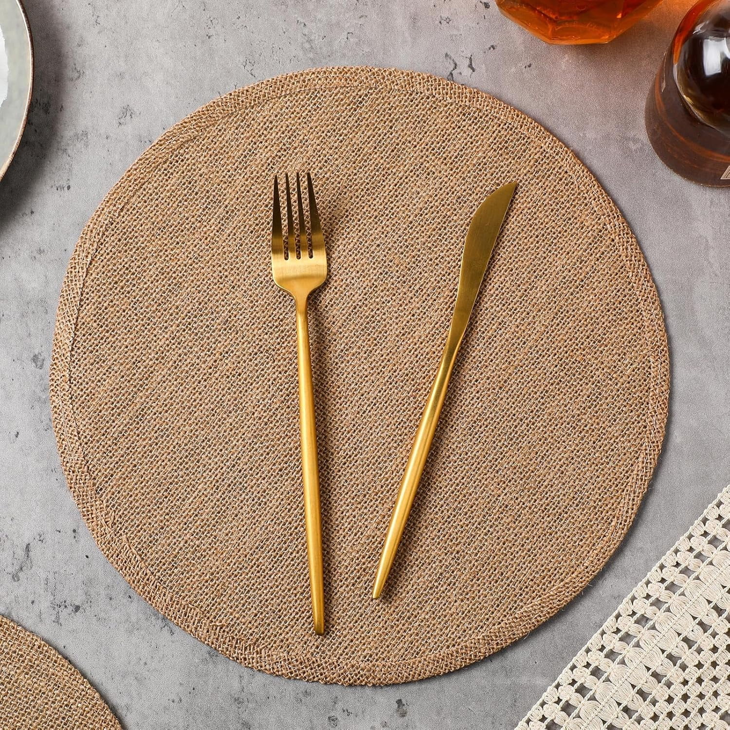 Set of 48 Burlap Round Placemats Bulk Burlap Circle Rustic Table Decorations Jute Farmhouse Placemats Heat Resistant Round Table Mats Charger Place Mats for Christmas(11.8 in,Brown)