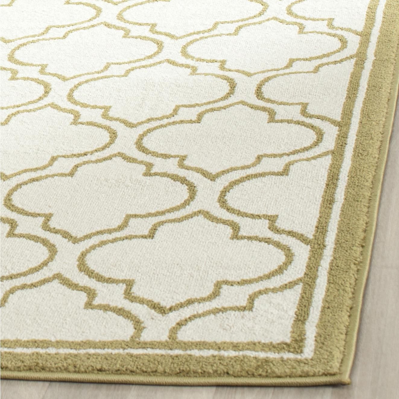 Safavieh Amherst Wilson Geometric Area Rug