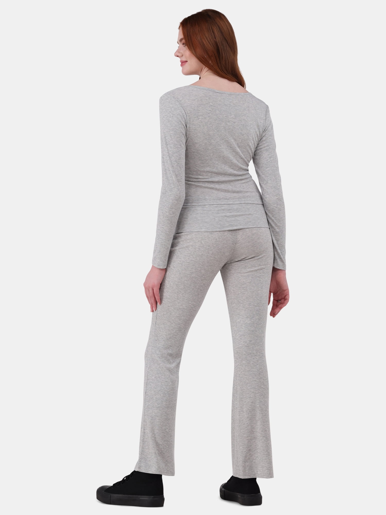 No Boundaries Ribbed Top and Flare Pants Pajama Set, 2-Piece, Women’s and Women’s Plus