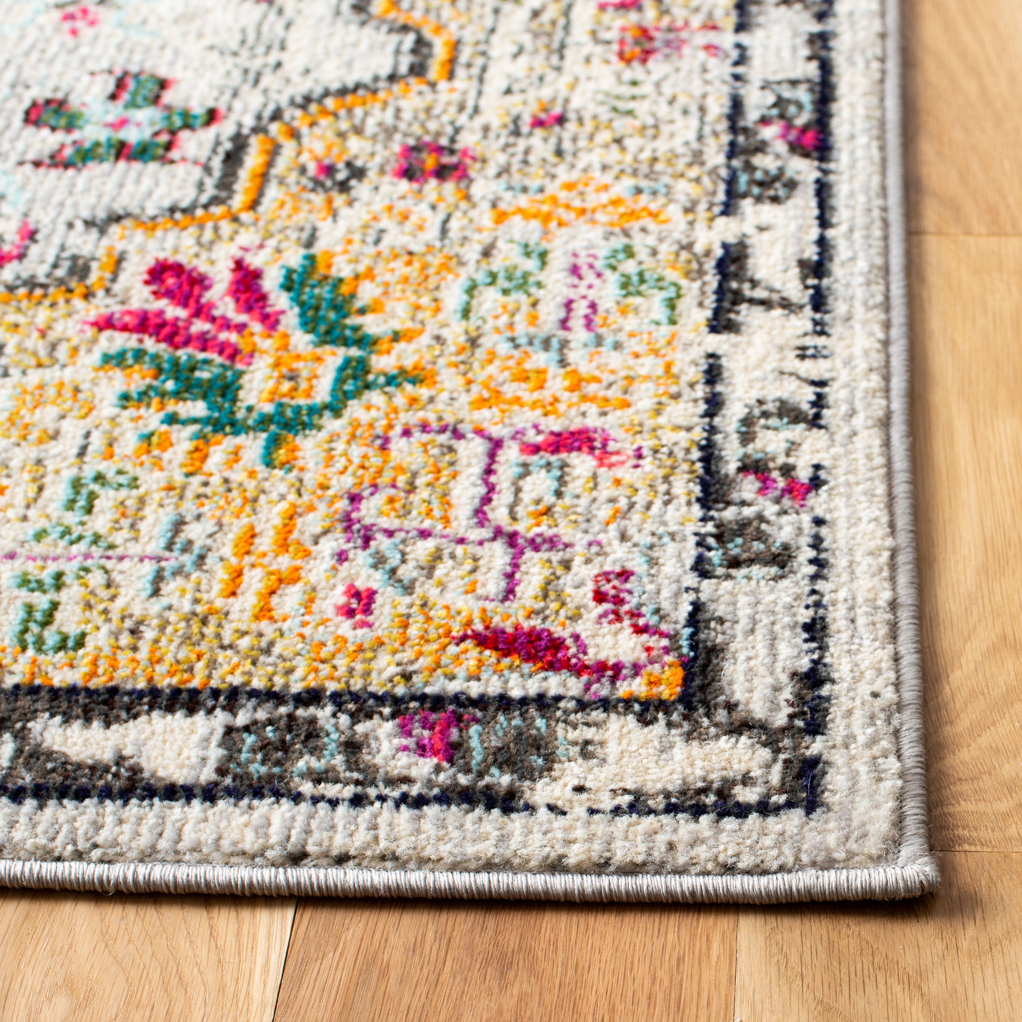 SAFAVIEH Madison Joandra Vintage Floral Area Rug, Grey/Gold, 3' x 5'