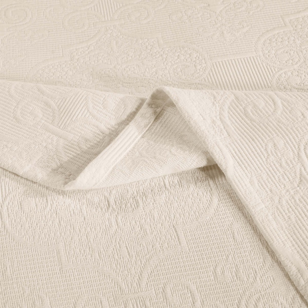 Superior 2-Piece Florin Cotton Matelasse Ivory Bedspread Set, Twin