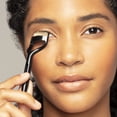 thumbnail image 5 of Peine de pestañas Tweezerman Curl 38 para ojos con forma de almendra, 5 of 5