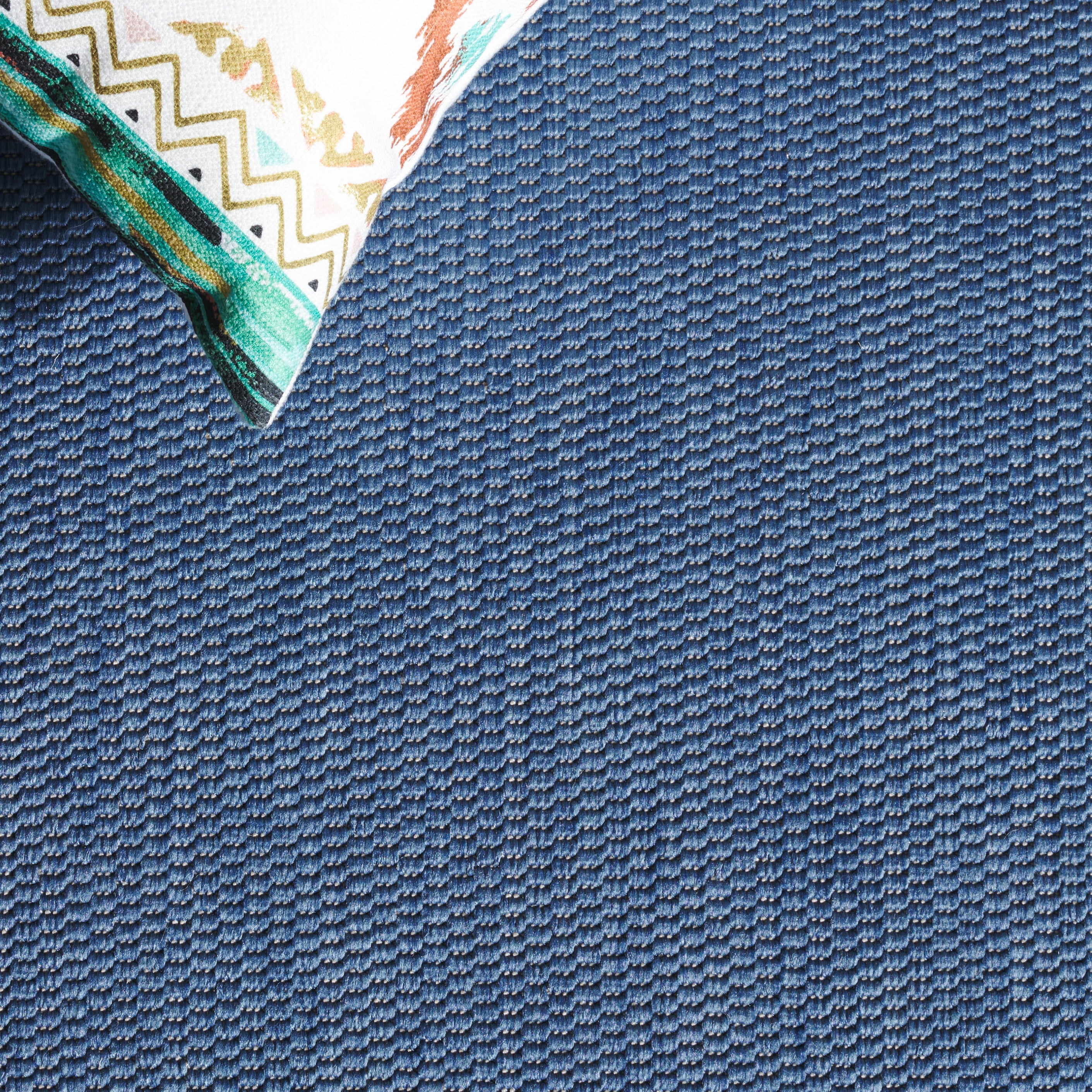 SAFAVIEH Courtyard Abagail Bordered Indoor/Outdoor Area Rug, Blue/Light Beige, 5'3" x 7'7"