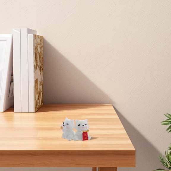 BESTYASH Set of 2 Resin Animal Figurines for Desktop Decoration, Unique Multi-Animal and Office Decor