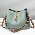 thumbnail image 5 of Bolso bandolera de gran capacidad de cuero artificial para mujer a juego de colores a la moda, 5 of 5