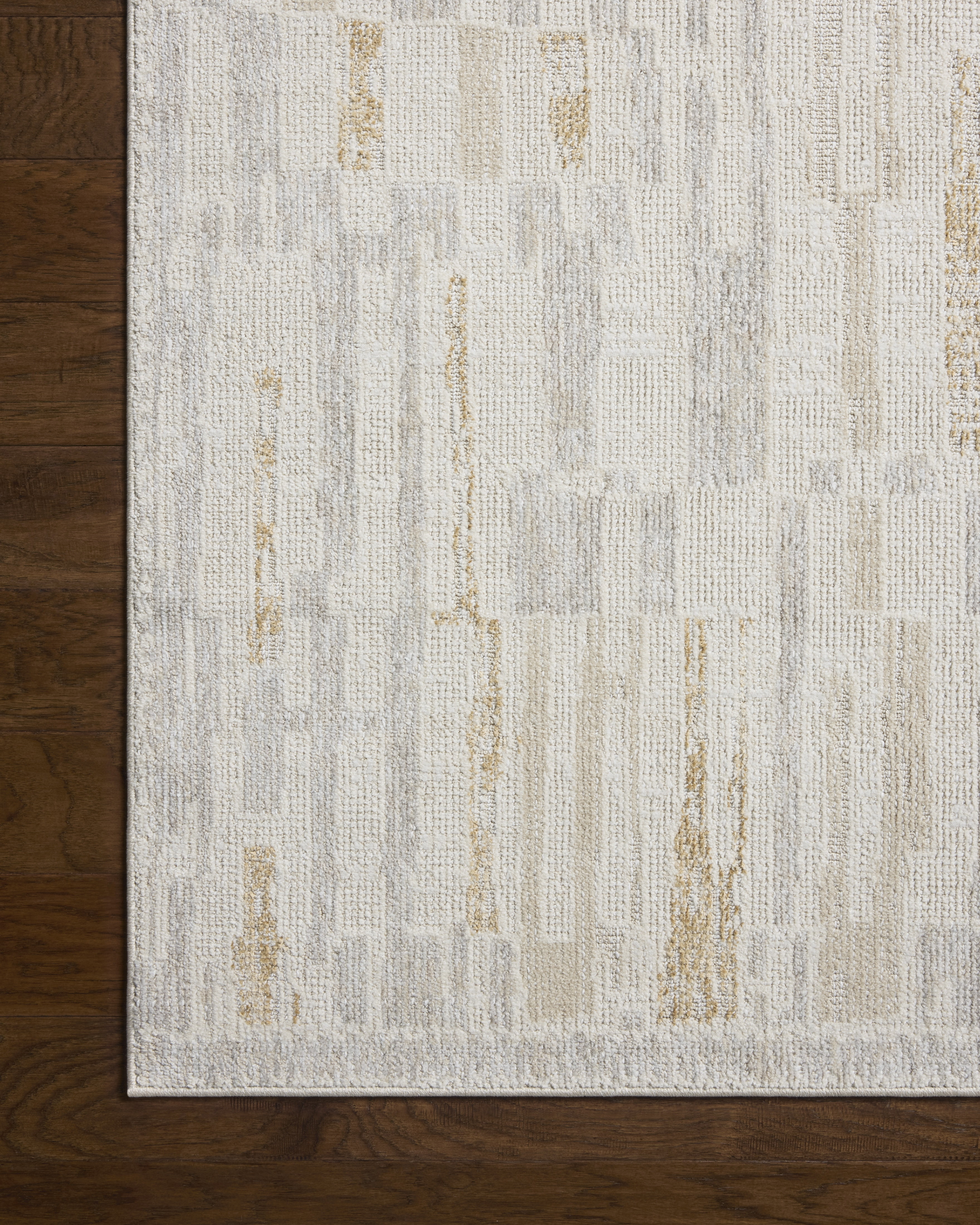 Loloi Roxie Natural / Sand 7'-10" x 10' Area Rug