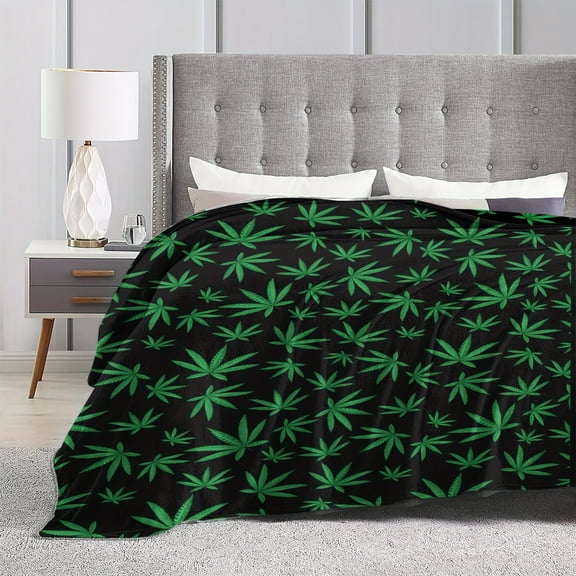 Ultra-Soft Flannel Throw Blanket with Maple Leaf Design Versatile All-Season Comfort Machine Washable Perfect for Couch & Bed Ideal for Adults Cozy Naptime Companion