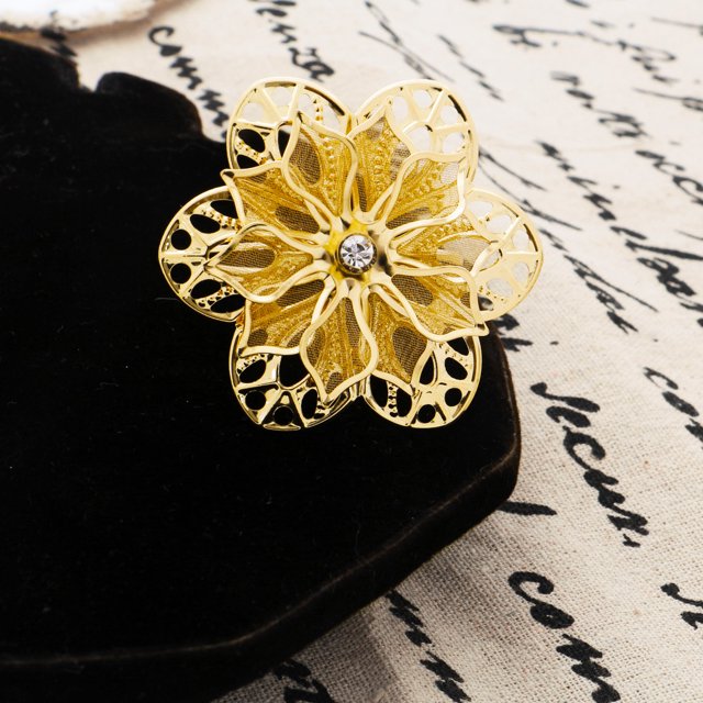 12 paquetes de anillos de servilletas de flores huecas, hebillas de servilleta doradas de aleación,servilleteros para Pascua, Navidad, cena, decoración de boda Sincero Hogar
