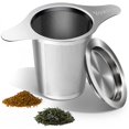thumbnail image 1 of Yoassi Colador de Malla para Infusor de Té Extra Fino de Acero Inoxidable 18/8 con Gran Capacidad y Tamaño Perfecto Asas Dobles para Colgar en Teteras Tazas Tazas para Empinar Té y Café de Hojas Suelt, 1 of 6