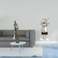 thumbnail image 2 of Figura Decorativa Moderna Y Ligera De Una Astronauta Africana Tribal, Ideal Para El Hogar, Hoteles, Chimenea, Estante O Escritorio. Un Regalo Perfecto Para Inauguración De Casa., 2 of 8