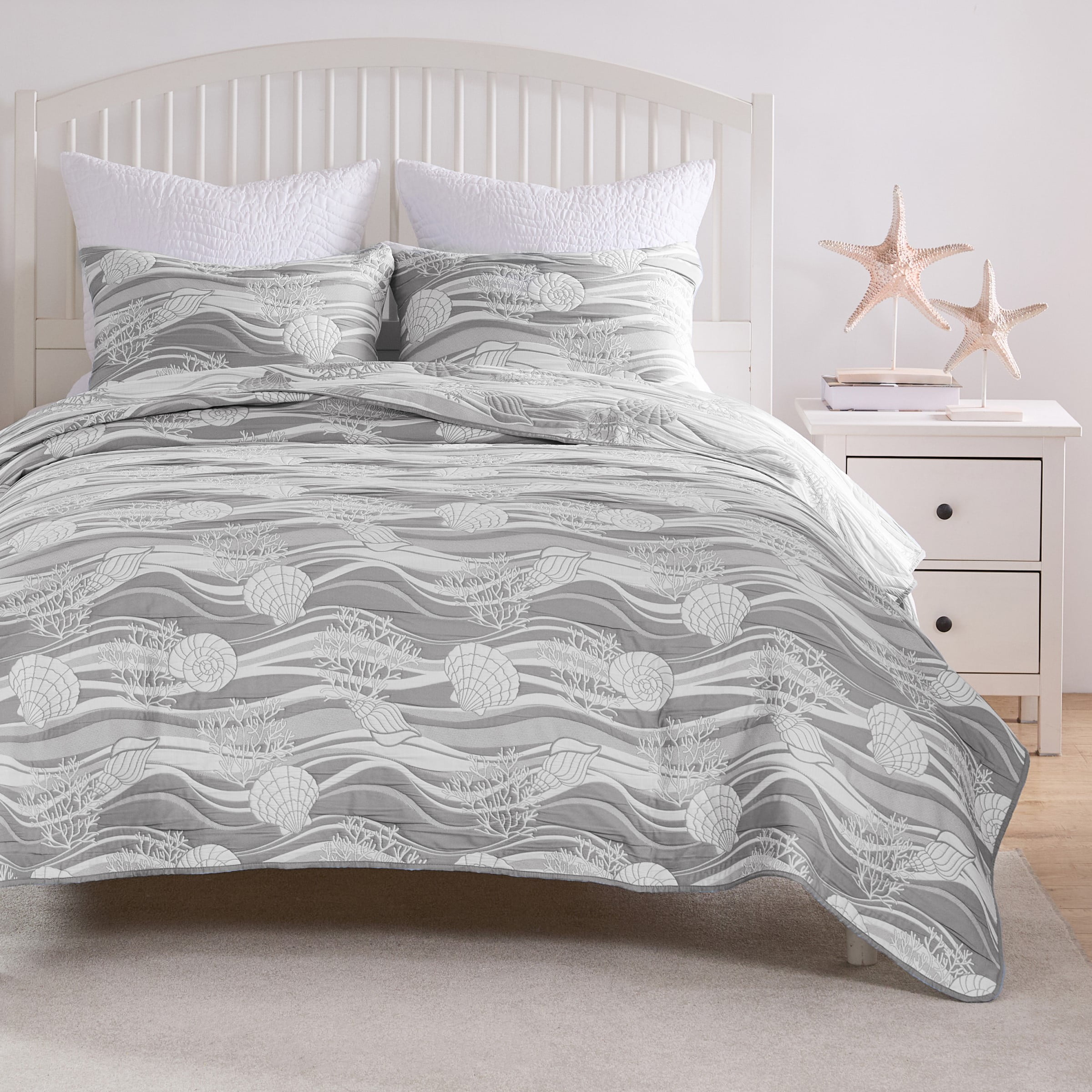 Greenland Home Coastal Paradise Matelassé Coverlet Set, Dover Harbor Gray, 3-Piece King/Cal King