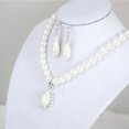 thumbnail image 2 of El elegante traje de joyas de perlas de la novia (collar y pendientes), 2 of 5