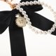 thumbnail image 3 of unbranded Llave De Moño Negro Con Colgante De Para Y Llaves, 3 of 6