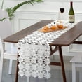 thumbnail image 1 of Camino de mesa de encaje blanco Caminos de mesa de flores de margarita Bufanda de poliéster, elegante cubierta de mesa de macramé Decoración de fiesta de boda Primera opción para G, 1 of 5