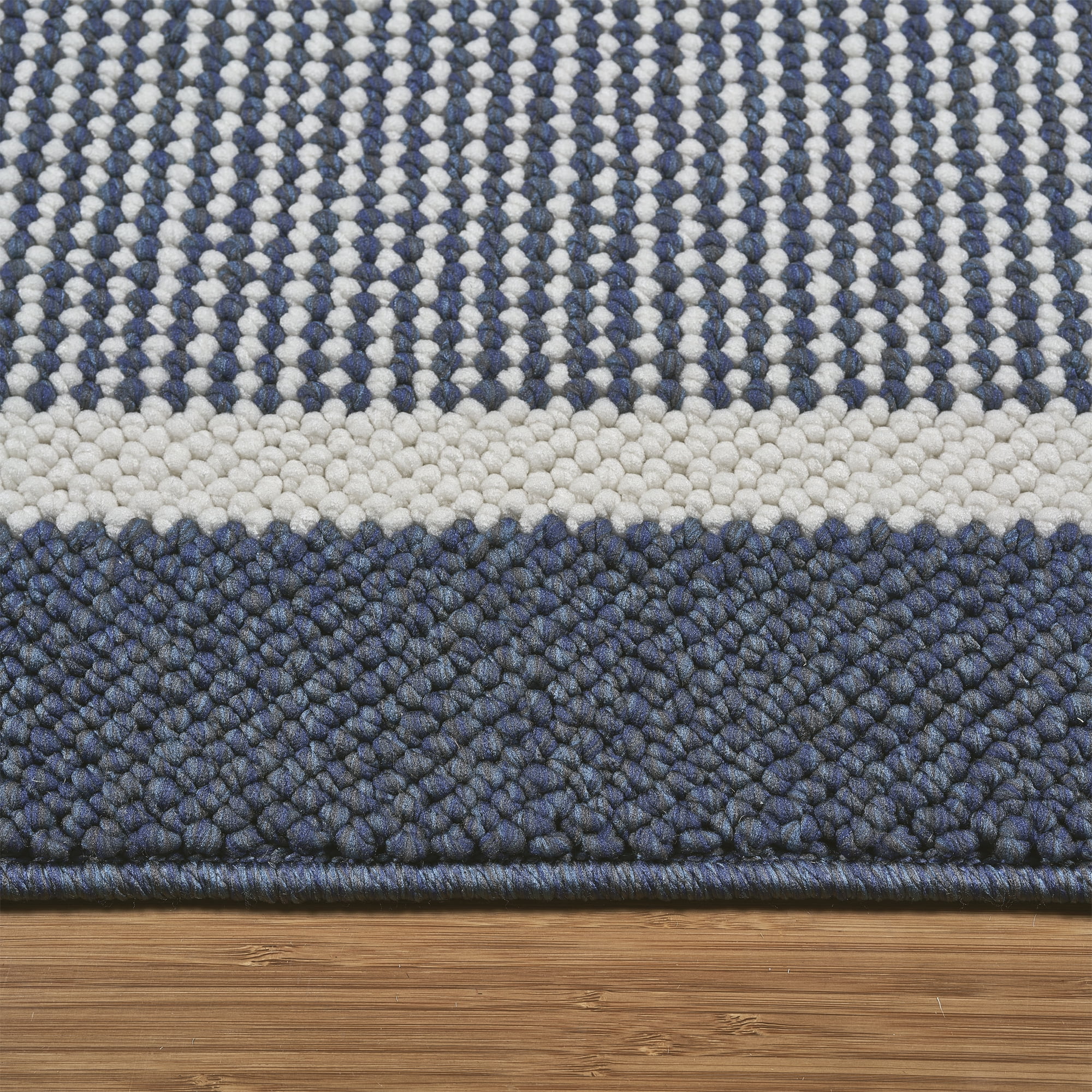 HGTV Soft Weave Mari Modern/ Contemporary Solid Color Navy Area Rug, 6x9