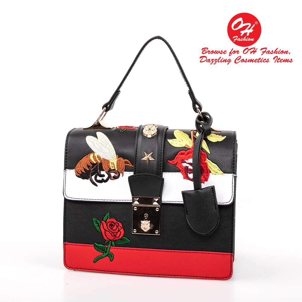 black shoulder clutch bag