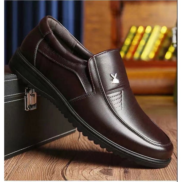 Zapatos de cuero de talla grande, zapatos casuales de negocios de moda coreana, zapatos formales de cuero transpirable, zapatos de cuero sin cordones de moda para hombres