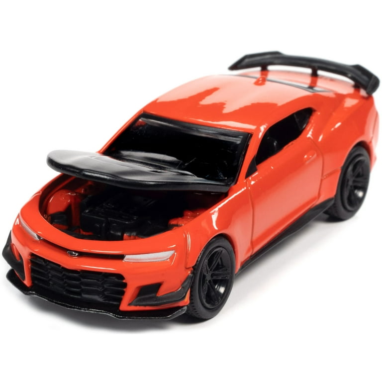 Autoworld Chevy Camaro ZL1 1LE 1/64 Diecast Car - Crush