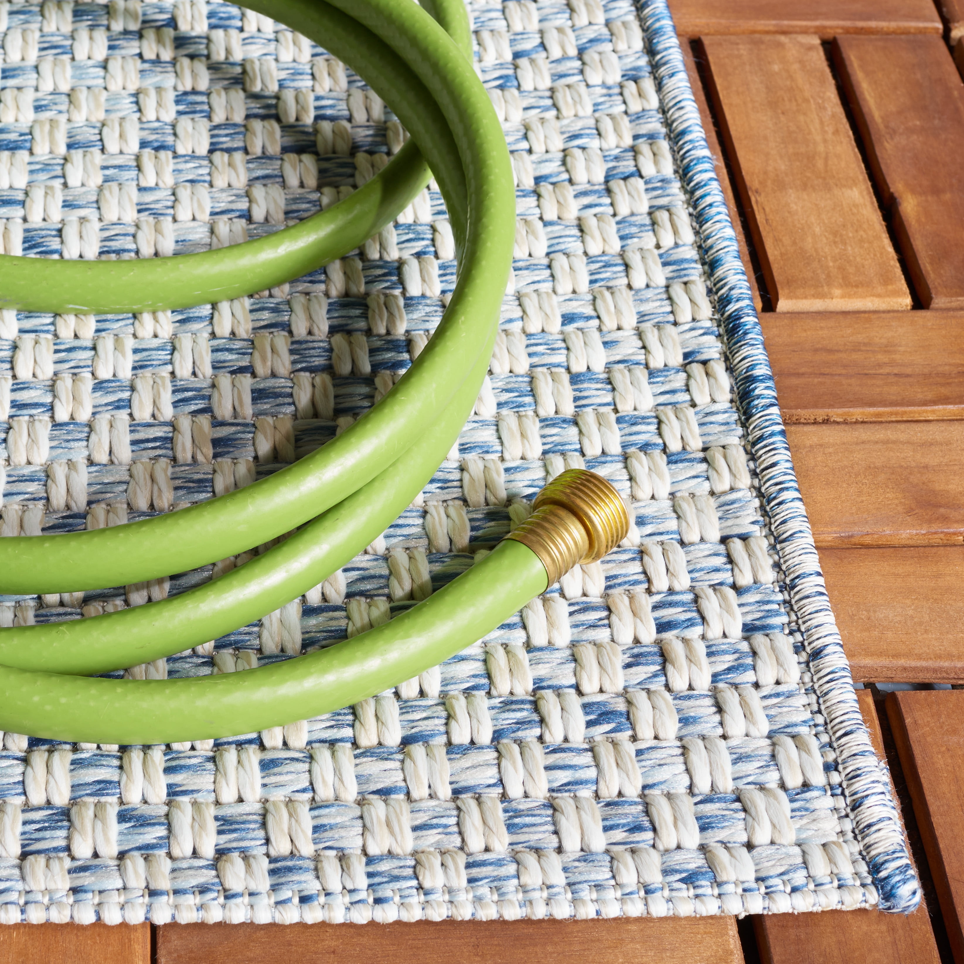 SAFAVIEH Sisal All-Weather Delroy Solid Indoor/Outdoor Area Rug, Blue/Ivory, 6'7" x 6'7" Square