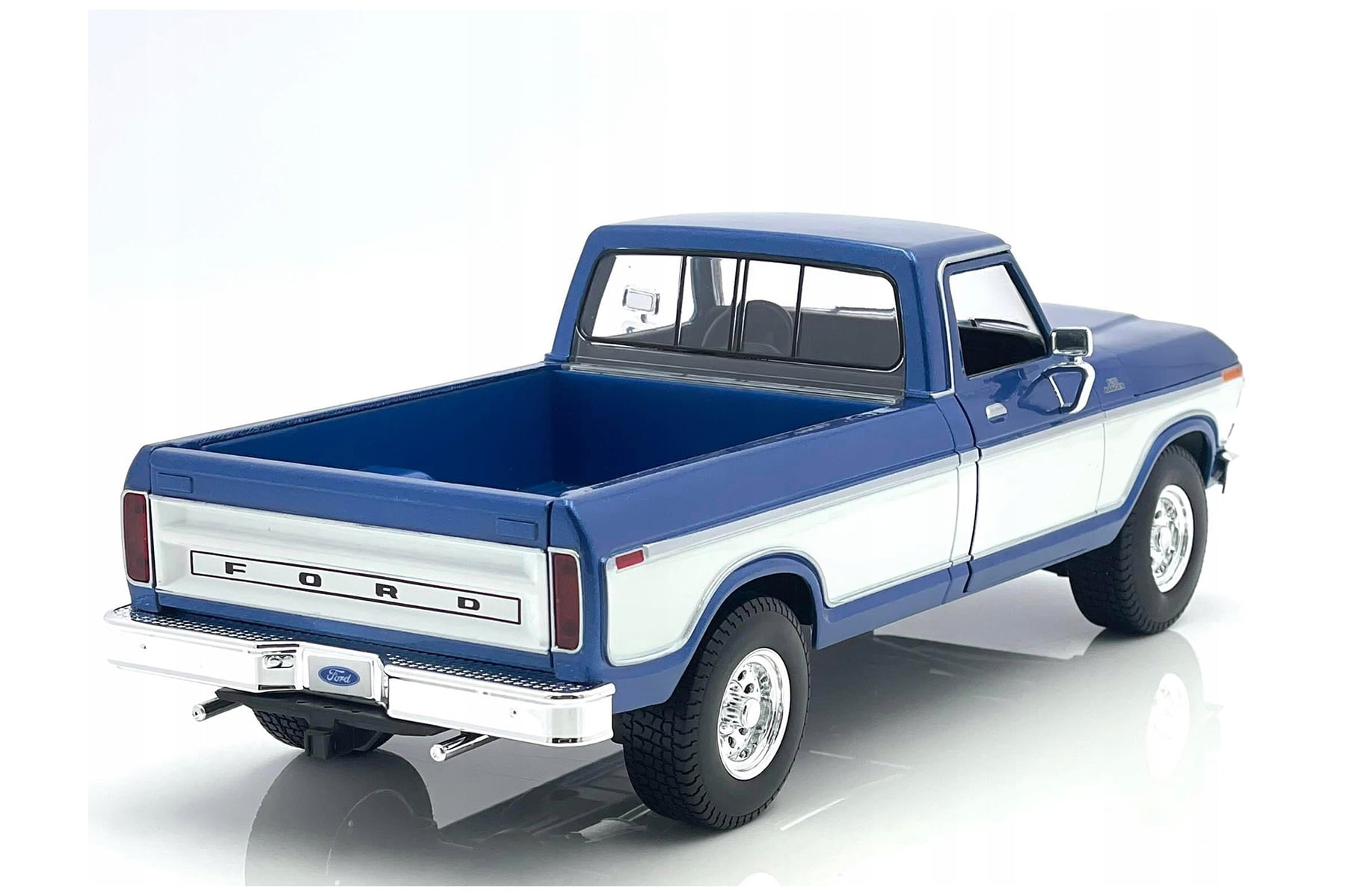 Maisto 1979 Ford F150 Pickup Truck Blue and White 1:18 - Walmart.com
