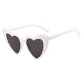 thumbnail image 1 of EQUIPAJE Gafas De Sol En Forma De Corazón Accesorios Para Mujer Amor Gao Jiahui unisex, 1 of 2