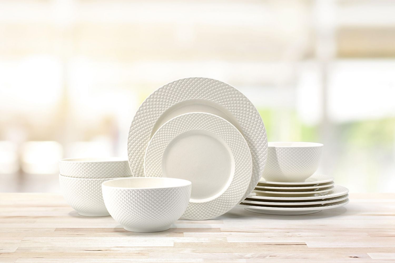 Hometrends 12 piece Charlie Dinnerware