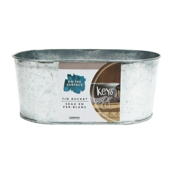 Petit récipient ovale en fer-blanc On the Surface par Horizon Group USA