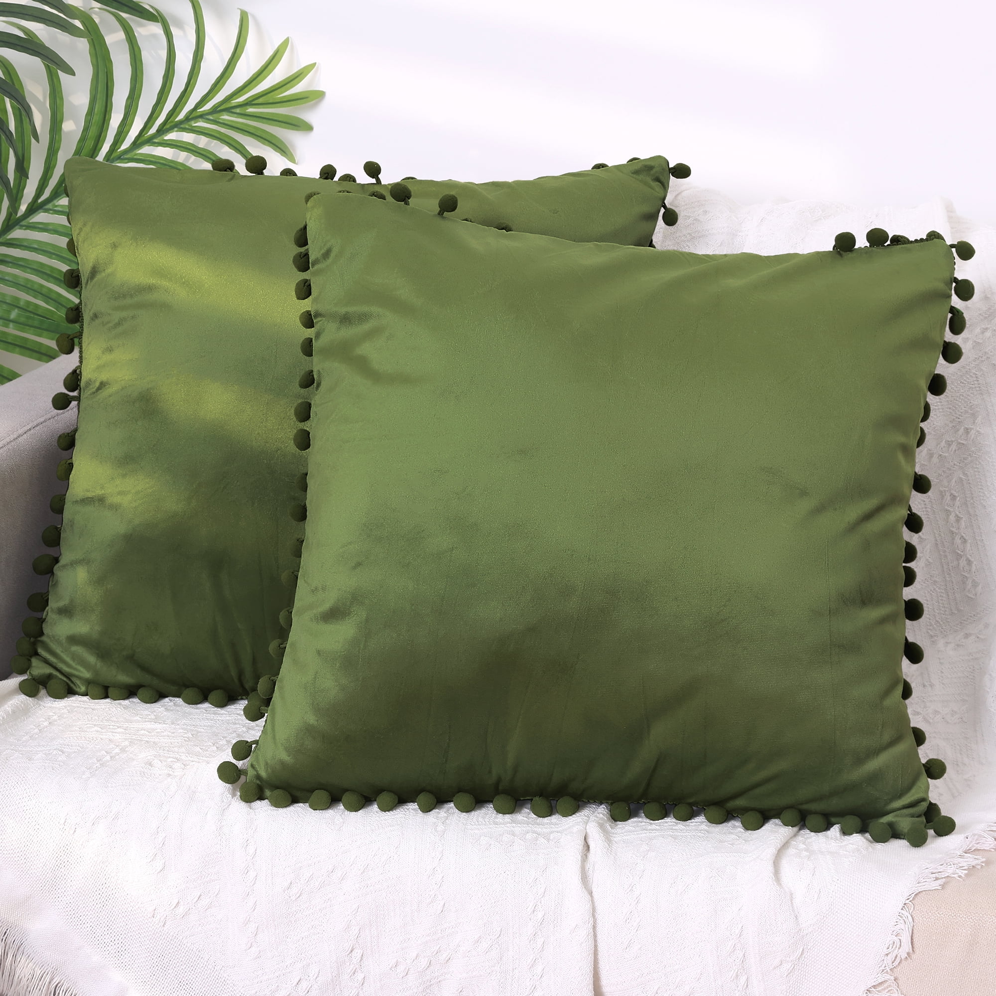 Unique Bargains Velvet Throw Pillow Covers 4 Pcs Pompoms Decorative Pillow Cases Green 16" x 16"/20" x 20"