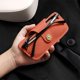 thumbnail image 5 of Estuche de Piel Sintética para Gafas de Sol para Mujer: Bolsa de Almacenamiento para Gafas con Cierre de Botón a Presión, Estuche Organizador de Gafas Reforzado para Uso Diario, Viajes Al Aire Libre, 5 of 6