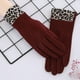 thumbnail image 2 of ZHAOCHENG Guantes con estampado de leopardo para mujer con escudo polar Ouch para el dedo índice, 2 of 3