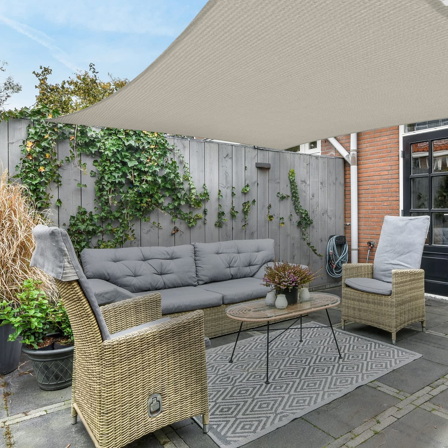 Outdoor Shade Sails, 8' x 12' Sun Shade Sail UV Block Canopy for Patio Backyard Lawn Garden, Cream