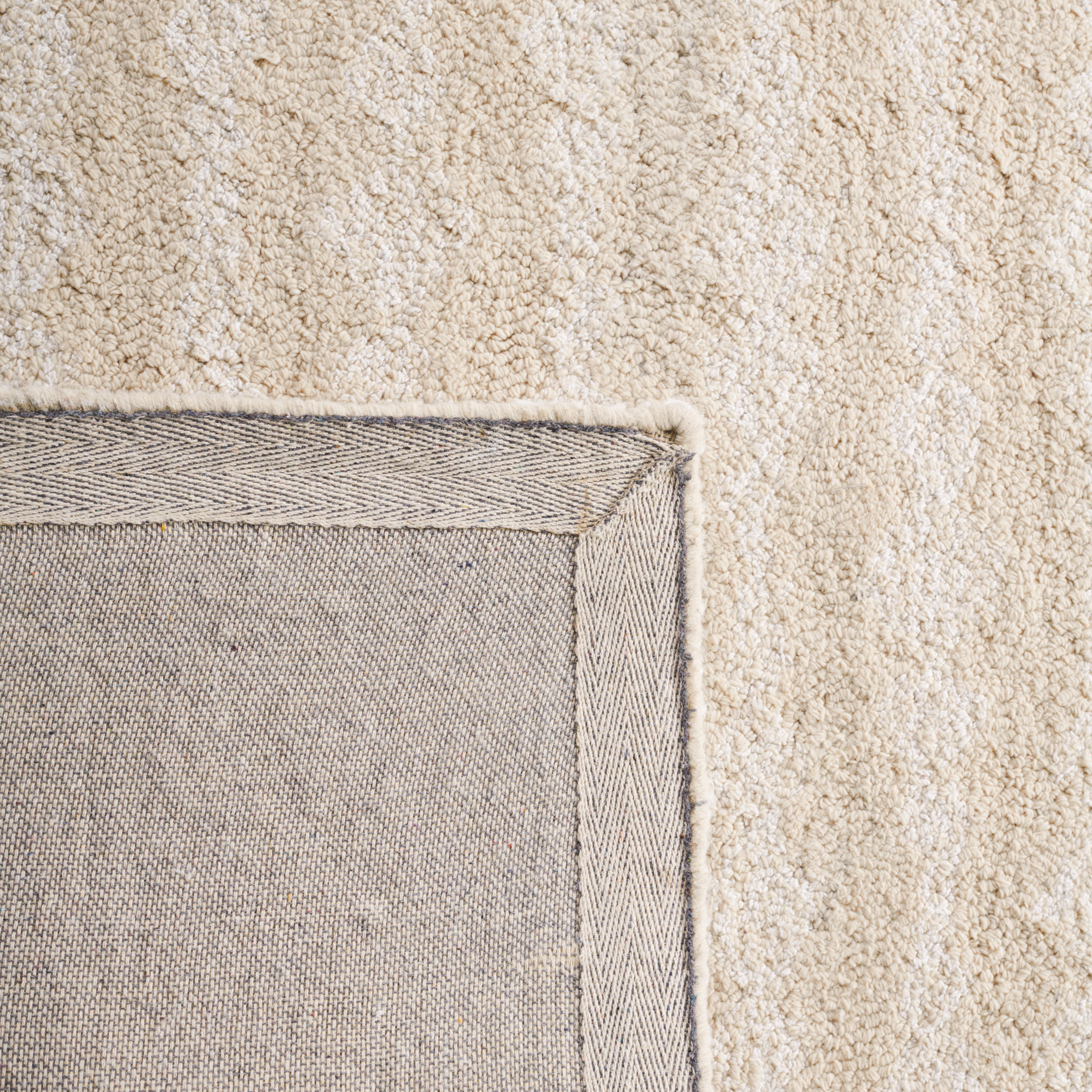 SAFAVIEH Capri Trinity Distressed Area Rug, Beige/Ivory, 8' x 10'