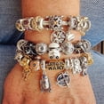 thumbnail image 4 of Disney-pulsera con abalorios de Star Wars para mujer, brazalete con diseño de arma Ultimate, Darth Vader, BB-8, C-3PO, Chewbacca, Yoda, 4 of 5