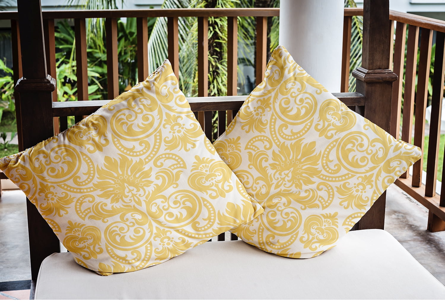 20" x 20" Simply Daisy Alexys Indoor/Outdoor Polyester Throw Pillow, Yellow