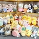 thumbnail image 3 of Peluche de juguete de peluche barato de 20cm y 25cm, muñeco de peluche de personaje sanrio, peluche para máquina de garra, regalos de boda, juguete para regalo de Año nuevo, 3 of 4