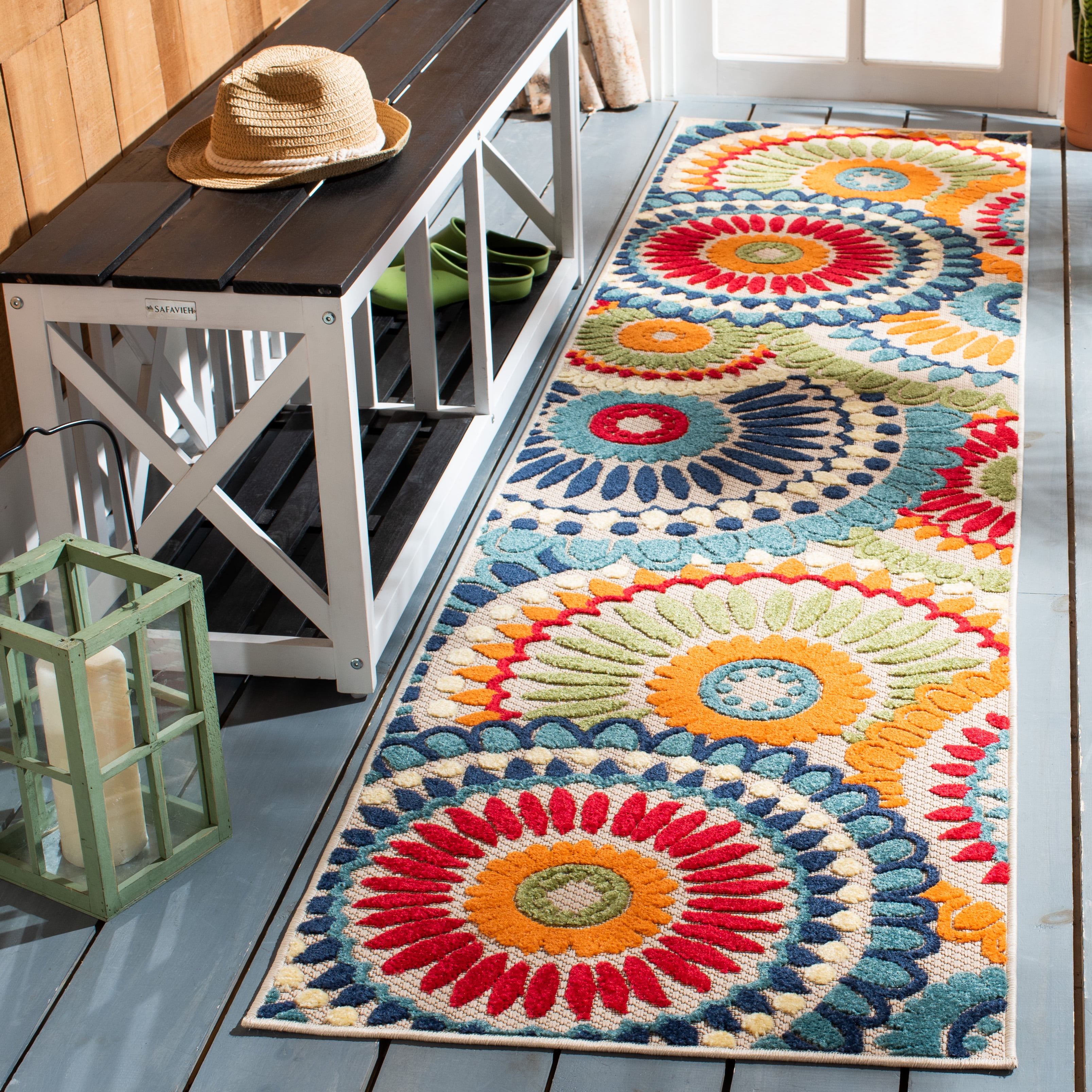 SAFAVIEH Cabana Brynn Floral Indoor/Outdoor Runner Rug, Blue/Ivory, 2'2" x 7'