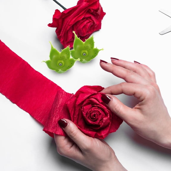 OUNONA Artificial Flowers with Plastic Calyxes for Decor Green Color 100pcs Set Ideal for DIY