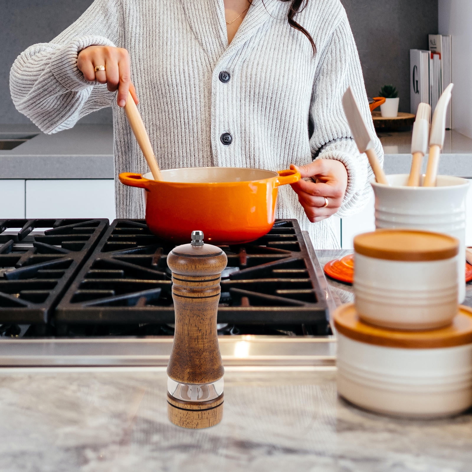 Masteelf Pepper Grinder Manual Salt Grinder Pepper Crusher Manual Grinder Kitchen Handheld Salt Grinder Kitchen Gadget Seasoning Grinder Pepper Shaker