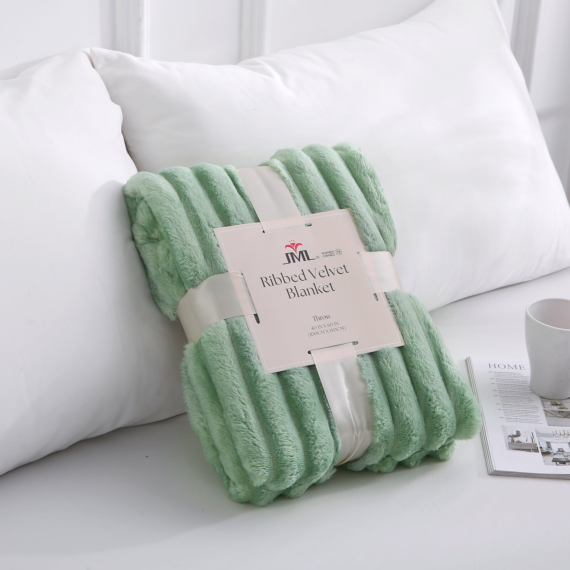 Queen Size Fleece Blanket for Couch Bed - Super Soft Cozy Bed Blanket for Women,3D Striped Lightweight Blanket, All Seasons Flannel Blanket for Bed, 70x80 Inches, Green