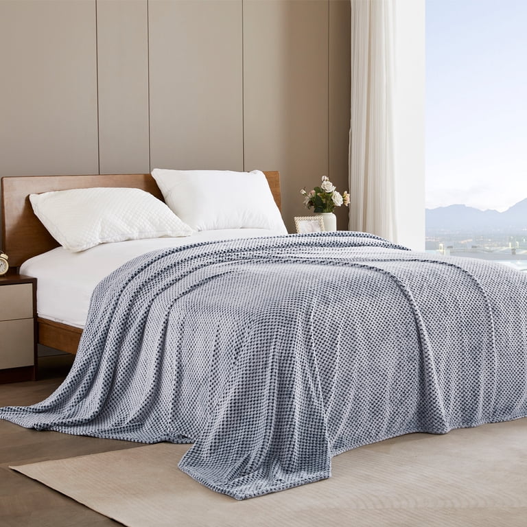 Exclusivo Mezcla, Waffle Textured Soft Fleece Blanket, King Size
